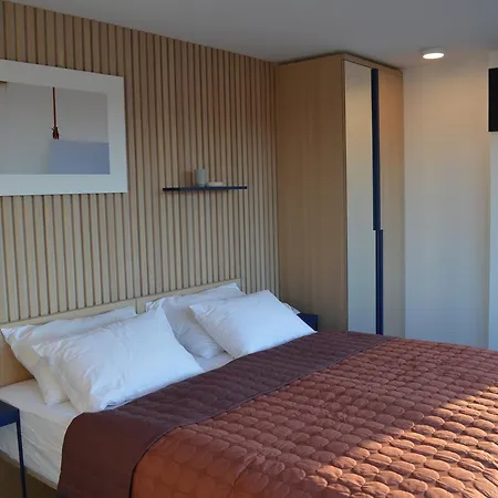 Up There Design Bed & Breakfast