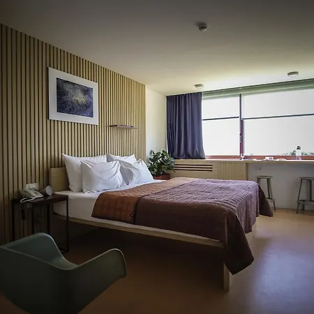 Up There Design Split