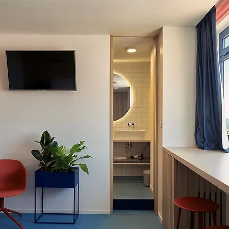 Bed & Breakfast Up There Design 4*