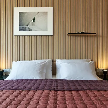 Up There Design Bed & Breakfast 4*