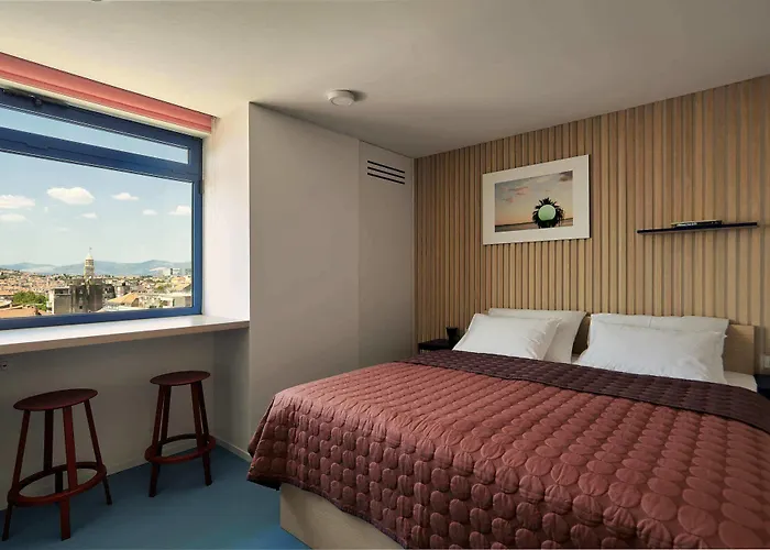 krevet i doručak Up There Design 4*