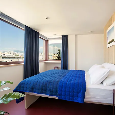 Up There Design Bed & Breakfast 4*