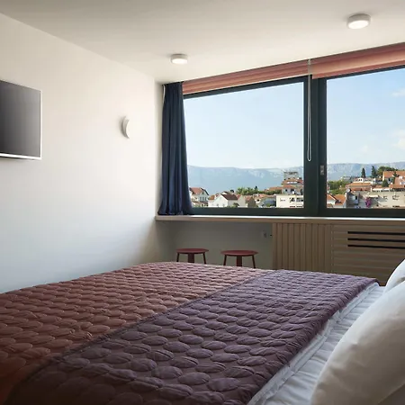 Up There Design 4* Spalato