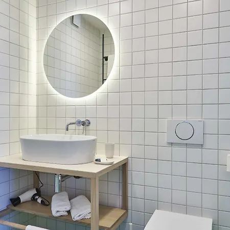 住宿加早餐酒店 Up There Design 4*