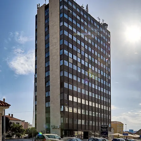 住宿加早餐酒店 Up There Design 斯普利特