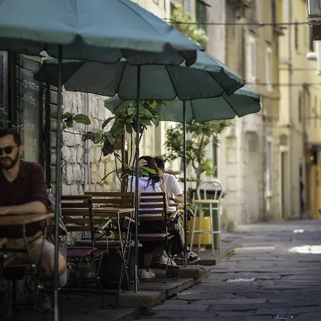 住宿加早餐酒店 Up There Design 4*