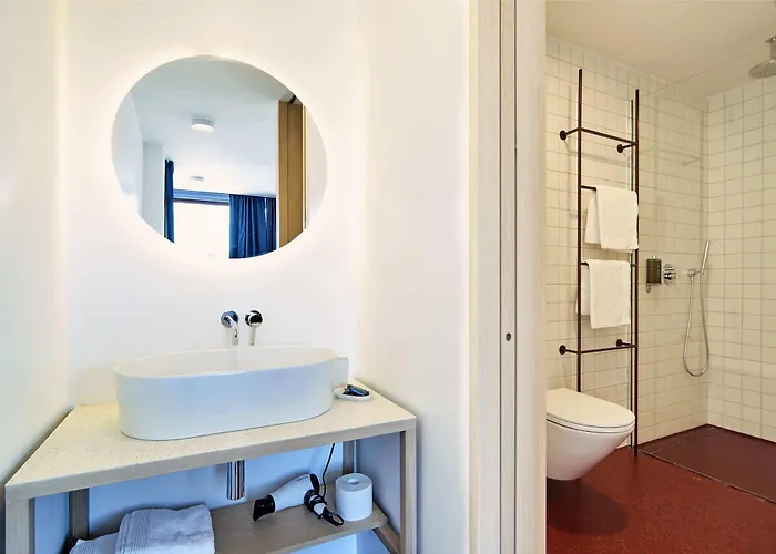 Up There Design 4* スプリト