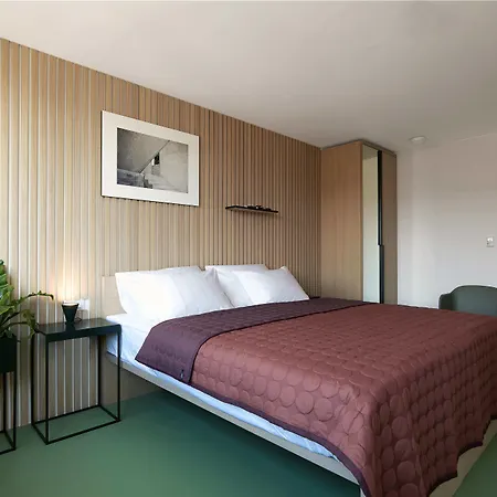 Bed and breakfast Up There Design Split