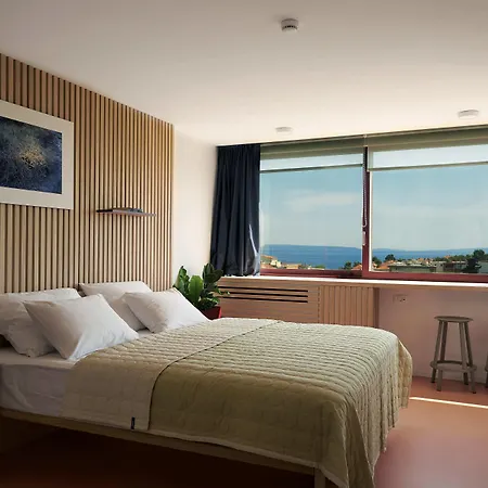 Up There Design Split